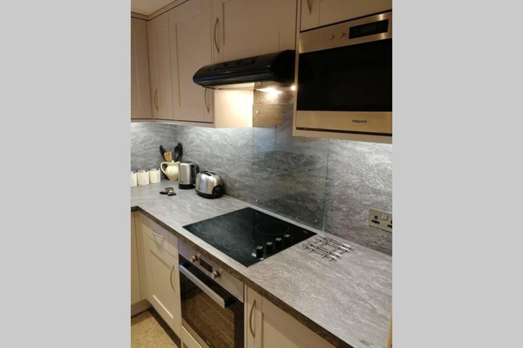 Pitlochry North Wing Apartment - Very Central מראה חיצוני תמונה